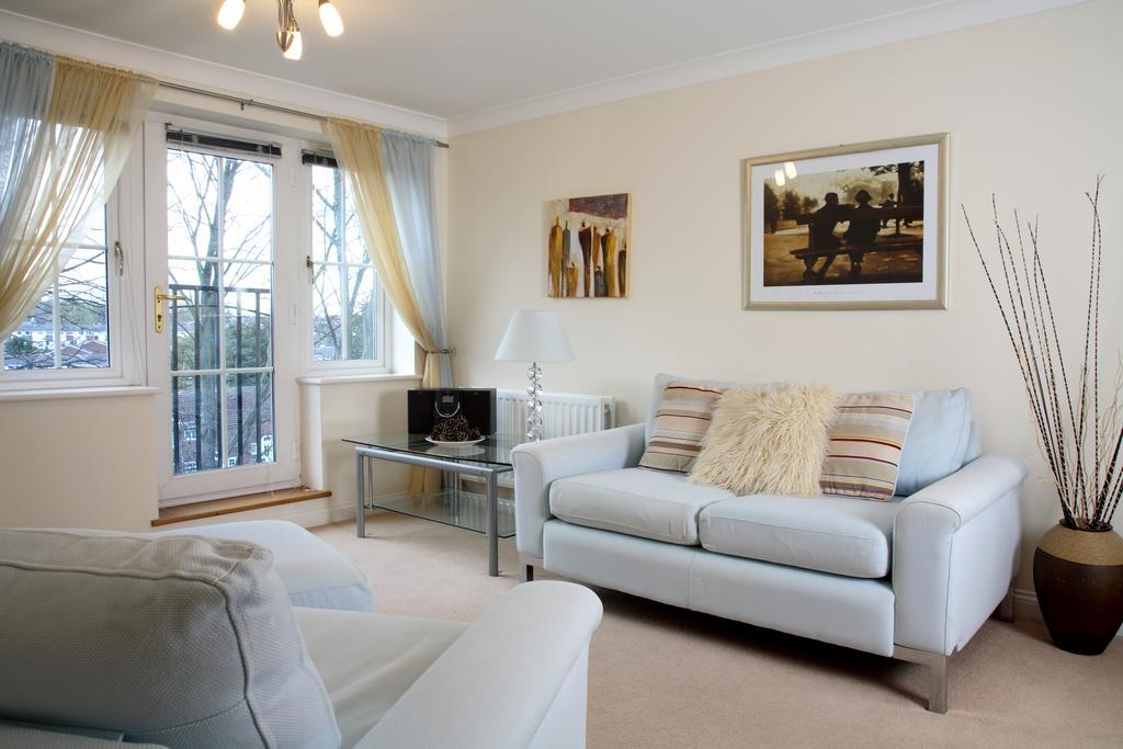 Basingstoke Apartments - Westlands House, City Centre, Home-From-Home Dış mekan fotoğraf