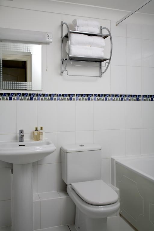 Basingstoke Apartments - Westlands House, City Centre, Home-From-Home Dış mekan fotoğraf